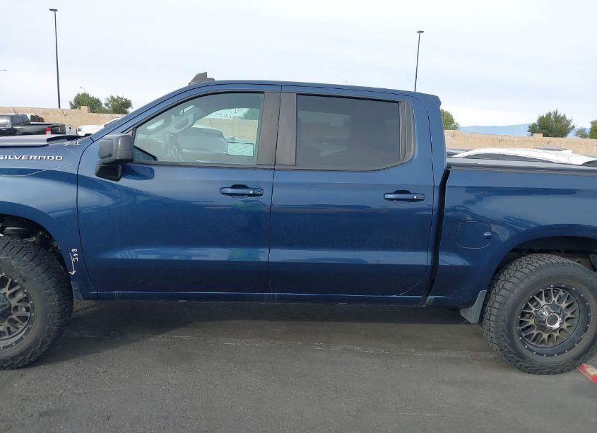 Photo 15 of 2019 Chevrolet Silverado 1500 RST (VIN 1GCUWDED8KZ155607)