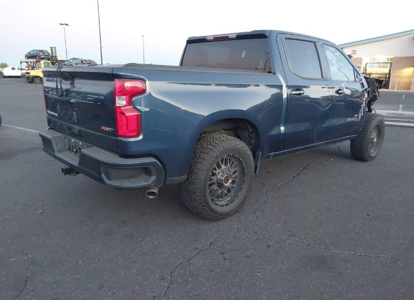 Photo 4 of 2019 Chevrolet Silverado 1500 RST (VIN 1GCUWDED8KZ155607)