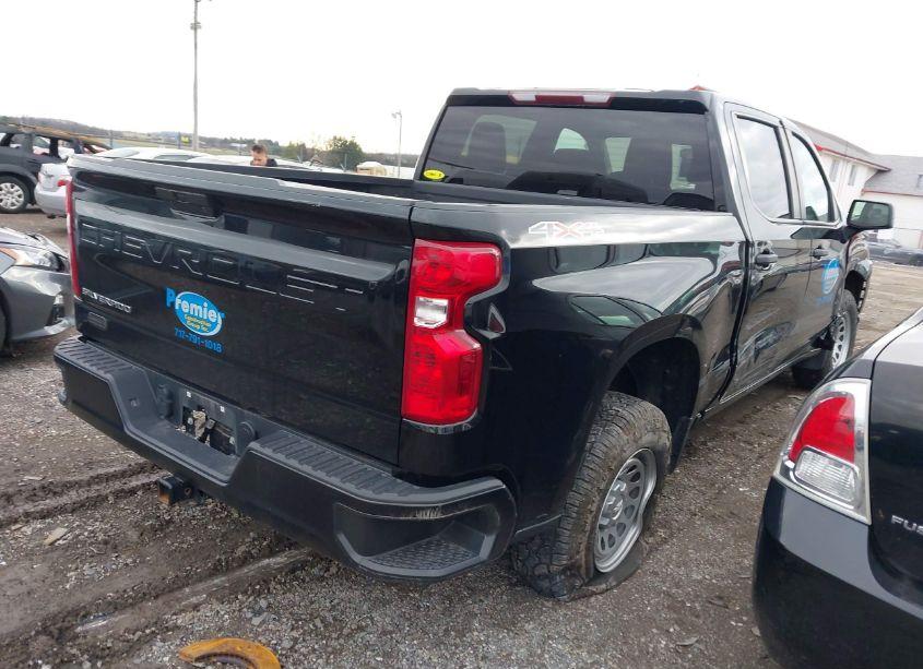 Photo 4 of 2022 Chevrolet Silverado 1500 LTD 4WD SHORT BED WT (VIN 1GCUYAED9NZ161736)