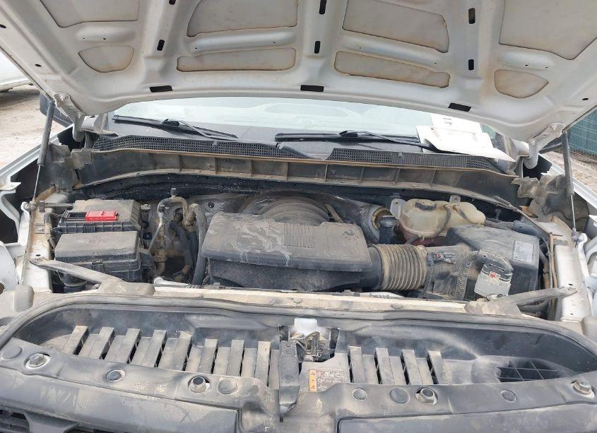 Photo 10 of 2019 Chevrolet Silverado 1500 WORK TRUCK (VIN 1GCUYAEF0KZ371445)