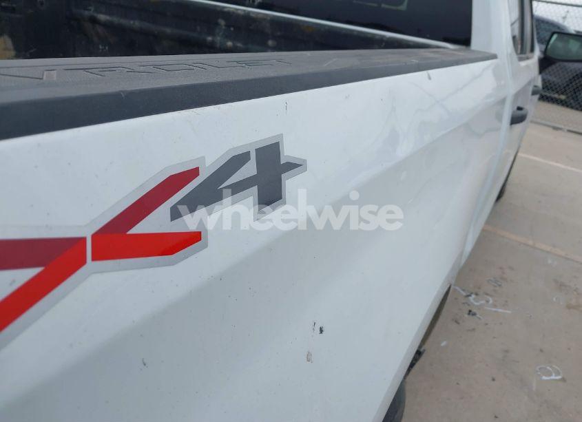 Photo 20 of 2019 Chevrolet Silverado 1500 WORK TRUCK (VIN 1GCUYAEF1KZ311822)