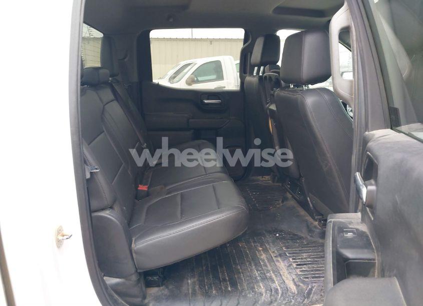 Photo 8 of 2019 Chevrolet Silverado 1500 WORK TRUCK (VIN 1GCUYAEF1KZ311822)