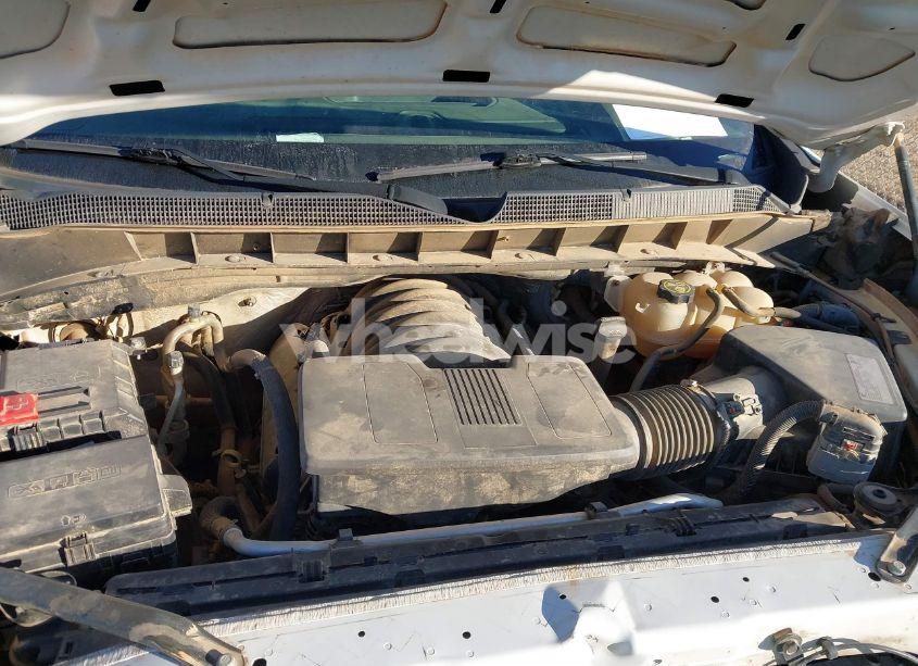 Photo 10 of 2019 Chevrolet Silverado 1500 WORK TRUCK (VIN 1GCUYAEF3KZ174365)