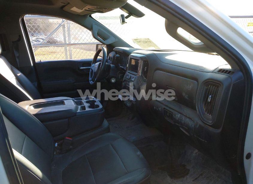 Photo 5 of 2019 Chevrolet Silverado 1500 WORK TRUCK (VIN 1GCUYAEF3KZ174365)