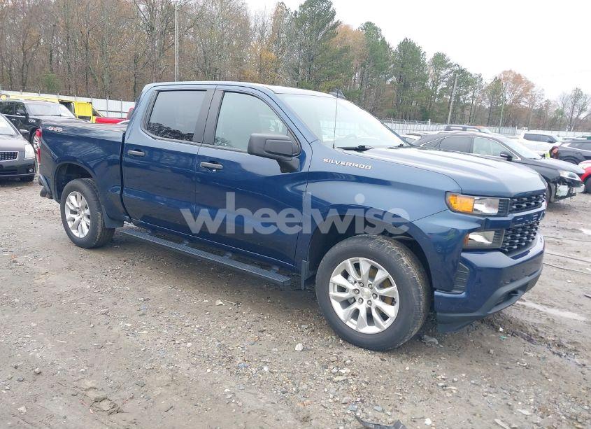 2020 Chevrolet Silverado 1500 4WD SHORT BED CUSTOM (VIN 1GCUYBEF2LZ367369) main photo