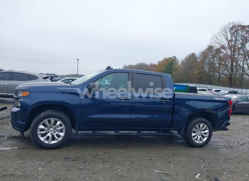 Photo 14 of 2020 Chevrolet Silverado 1500 4WD SHORT BED CUSTOM (VIN 1GCUYBEF2LZ367369)