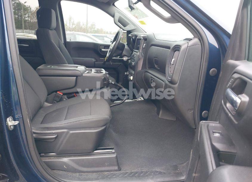 Photo 5 of 2020 Chevrolet Silverado 1500 4WD SHORT BED CUSTOM (VIN 1GCUYBEF2LZ367369)