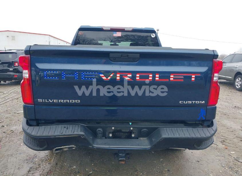 Photo 6 of 2020 Chevrolet Silverado 1500 4WD SHORT BED CUSTOM (VIN 1GCUYBEF2LZ367369)