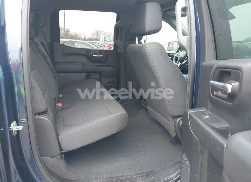 Photo 8 of 2020 Chevrolet Silverado 1500 4WD SHORT BED CUSTOM (VIN 1GCUYBEF2LZ367369)