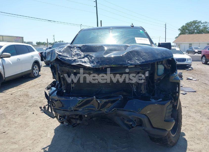 Photo 12 of 2021 Chevrolet Silverado 1500 4WD SHORT BED CUSTOM/4WD STANDARD BED CUSTOM (VIN 1GCUYBEF6MZ349748)