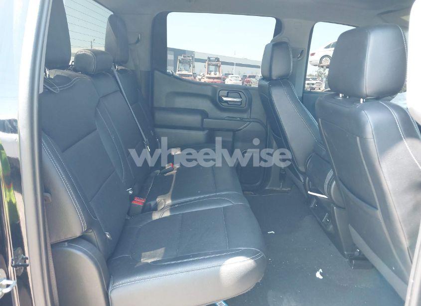 Photo 8 of 2021 Chevrolet Silverado 1500 4WD SHORT BED CUSTOM/4WD STANDARD BED CUSTOM (VIN 1GCUYBEF6MZ349748)