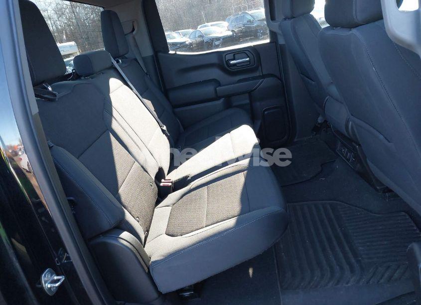 Photo 8 of 2019 Chevrolet Silverado 1500 LT (VIN 1GCUYDED0KZ124846)