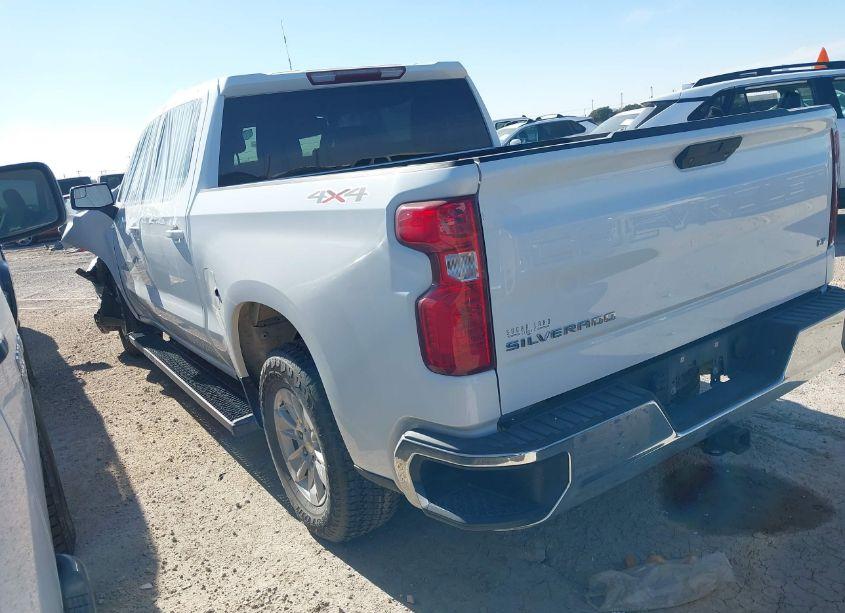 Photo 3 of 2020 Chevrolet Silverado 1500 4WD SHORT BED LT (VIN 1GCUYDED0LZ102721)