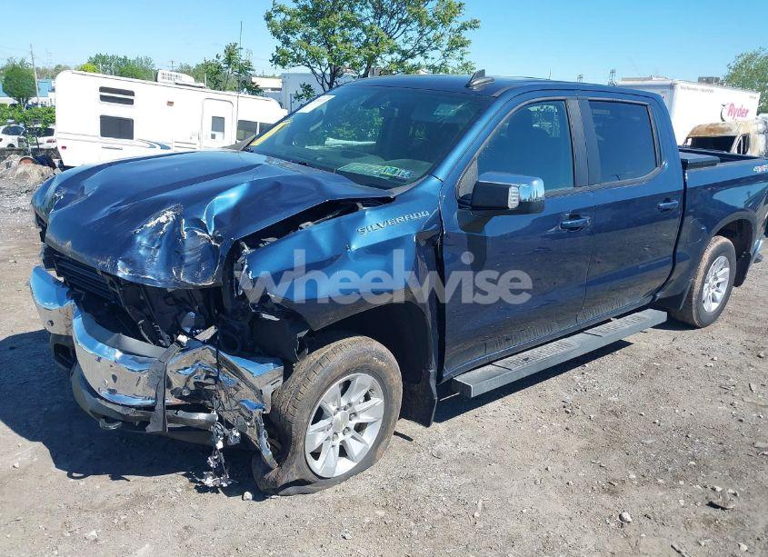 Photo 2 of 2020 Chevrolet Silverado 1500 4WD SHORT BED LT (VIN 1GCUYDED0LZ330282)