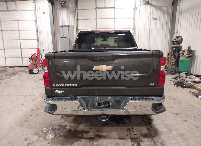 Photo 16 of 2021 Chevrolet Silverado 1500 4WD STANDARD BED LT (VIN 1GCUYDED0MZ230734)