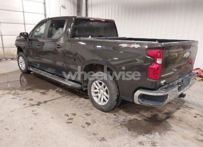 Photo 3 of 2021 Chevrolet Silverado 1500 4WD STANDARD BED LT (VIN 1GCUYDED0MZ230734)
