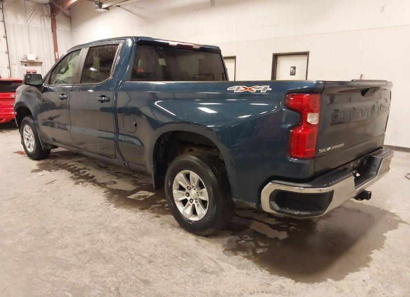 Photo 3 of 2019 Chevrolet Silverado 1500 LT (VIN 1GCUYDED1KZ224051)