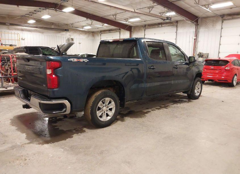 Photo 4 of 2019 Chevrolet Silverado 1500 LT (VIN 1GCUYDED1KZ224051)