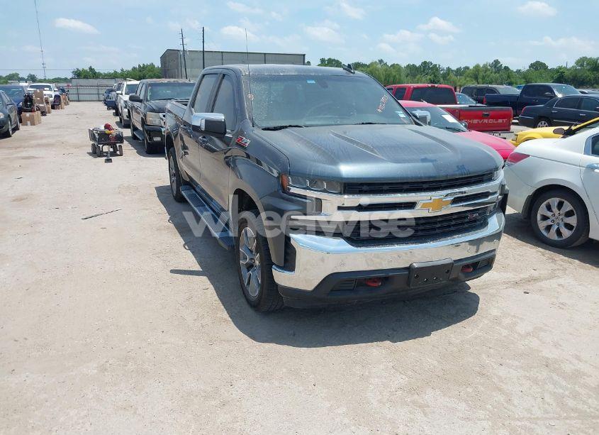 2020 Chevrolet Silverado 1500 4WD SHORT BED LT (VIN 1GCUYDED1LZ239795) main photo