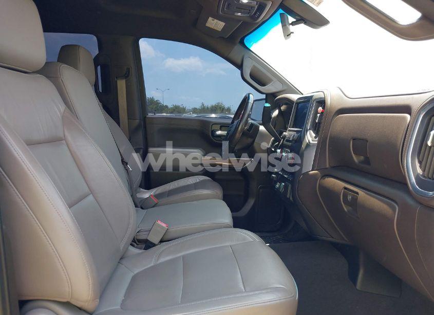 Photo 5 of 2020 Chevrolet Silverado 1500 4WD SHORT BED LT (VIN 1GCUYDED1LZ239795)