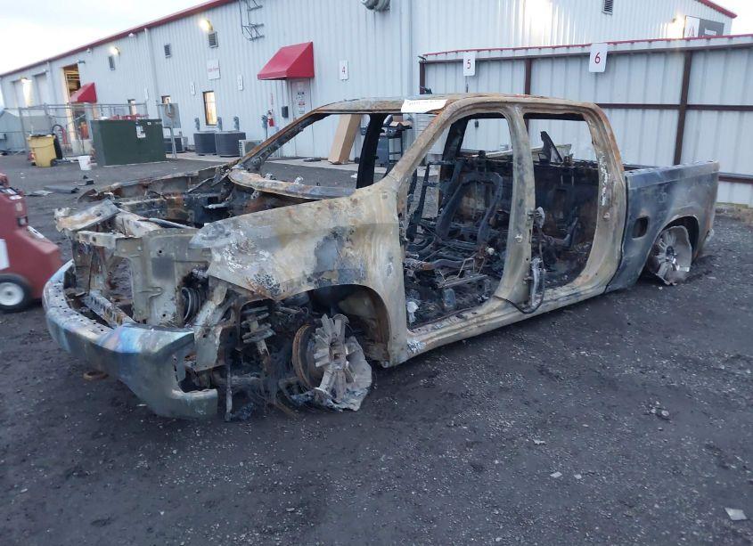 Photo 2 of 2020 Chevrolet Silverado 1500 (VIN 1GCUYDED2LZ109640)