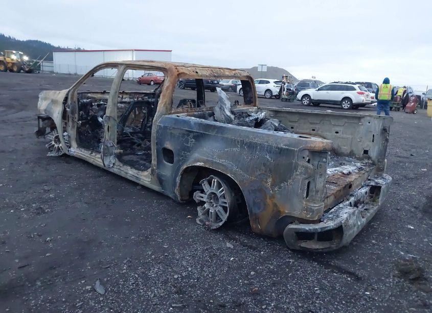 Photo 3 of 2020 Chevrolet Silverado 1500 (VIN 1GCUYDED2LZ109640)