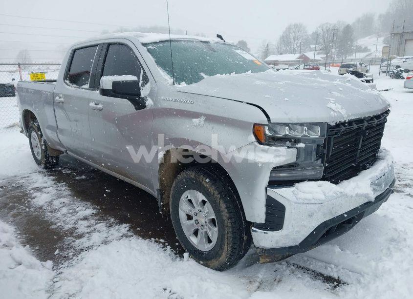 2020 Chevrolet Silverado 1500 4WD SHORT BED LT/4WD STANDARD BED LT (VIN 1GCUYDED2LZ196696) main photo