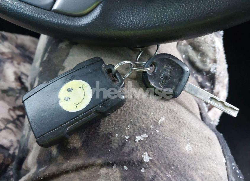 Photo 11 of 2020 Chevrolet Silverado 1500 4WD SHORT BED LT/4WD STANDARD BED LT (VIN 1GCUYDED2LZ196696)