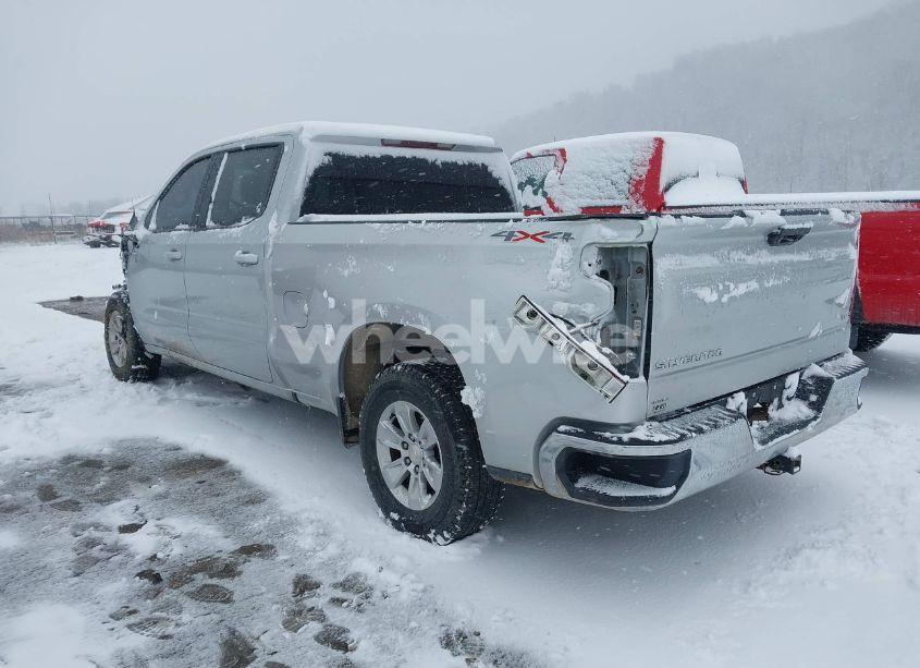 Photo 3 of 2020 Chevrolet Silverado 1500 4WD SHORT BED LT/4WD STANDARD BED LT (VIN 1GCUYDED2LZ196696)