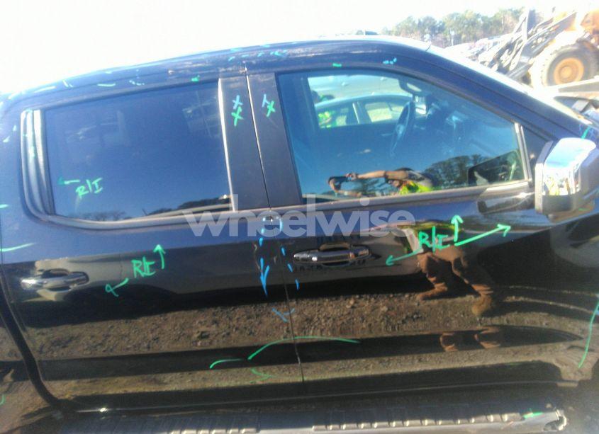 Photo 13 of 2021 Chevrolet Silverado 1500 4WD SHORT BED LT (VIN 1GCUYDED2MZ177471)