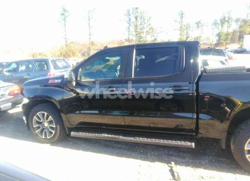 Photo 14 of 2021 Chevrolet Silverado 1500 4WD SHORT BED LT (VIN 1GCUYDED2MZ177471)