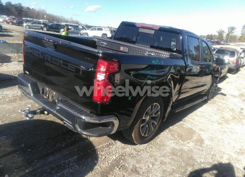 Photo 4 of 2021 Chevrolet Silverado 1500 4WD SHORT BED LT (VIN 1GCUYDED2MZ177471)