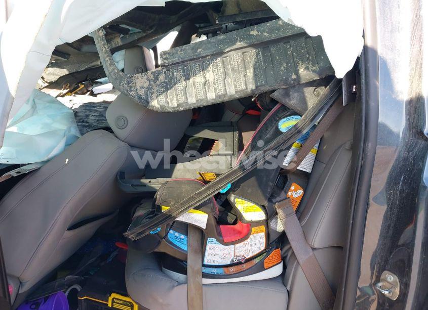 Photo 8 of 2021 Chevrolet Silverado 1500 4WD STANDARD BED LT (VIN 1GCUYDED2MZ426948)