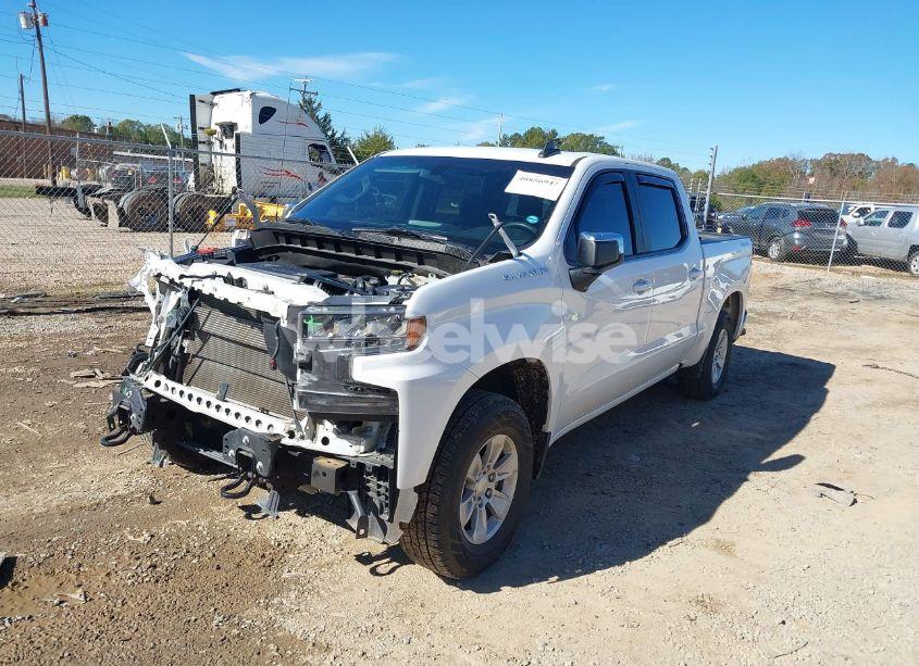 Photo 2 of 2020 Chevrolet Silverado 1500 4WD SHORT BED LT (VIN 1GCUYDED3LZ251219)