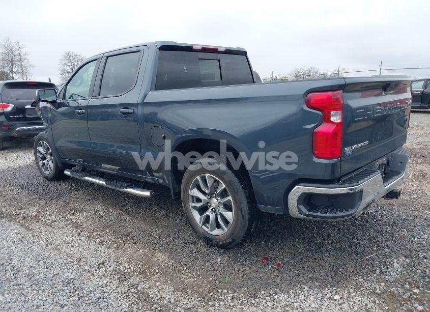 Photo 3 of 2021 Chevrolet Silverado 1500 4WD SHORT BED LT (VIN 1GCUYDED3MZ219534)