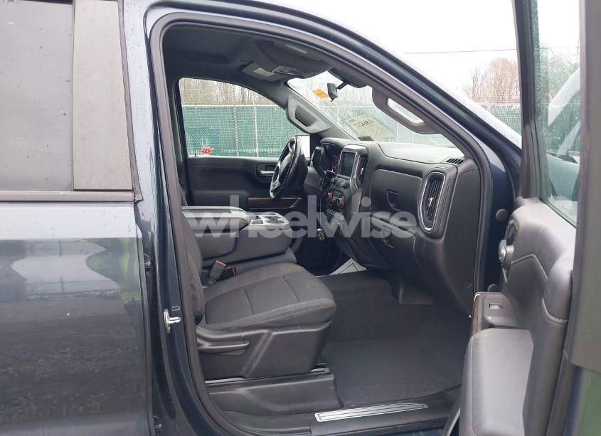 Photo 5 of 2021 Chevrolet Silverado 1500 4WD SHORT BED LT (VIN 1GCUYDED3MZ219534)