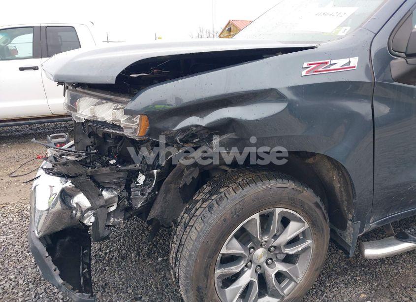 Photo 6 of 2021 Chevrolet Silverado 1500 4WD SHORT BED LT (VIN 1GCUYDED3MZ219534)