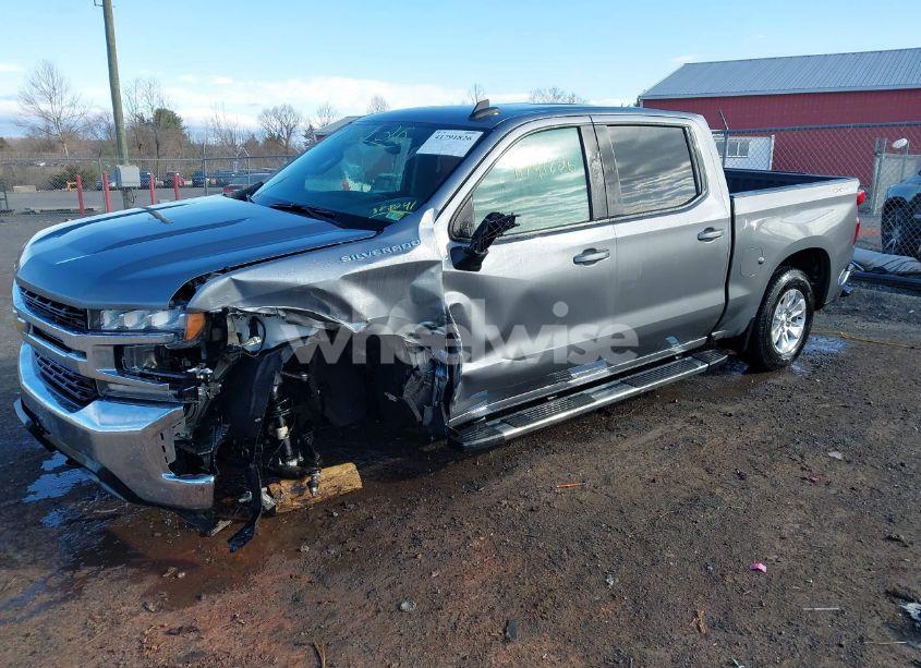Photo 2 of 2021 Chevrolet Silverado 1500 4WD SHORT BED LT (VIN 1GCUYDED3MZ388291)