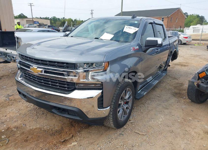 Photo 2 of 2021 Chevrolet Silverado 1500 4WD SHORT BED LT (VIN 1GCUYDED3MZ411911)