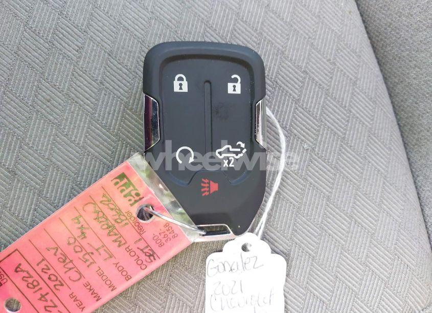 Photo 11 of 2021 Chevrolet Silverado 1500 4WD SHORT BED LT (VIN 1GCUYDED3MZ418602)