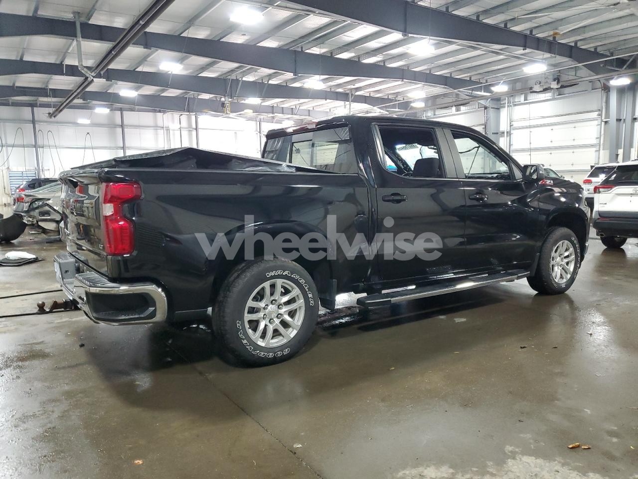 Photo 3 of 2022 CHEVROLET SILVERADO LTD K1500 LT N/A (VIN 1GCUYDED3NZ107897)