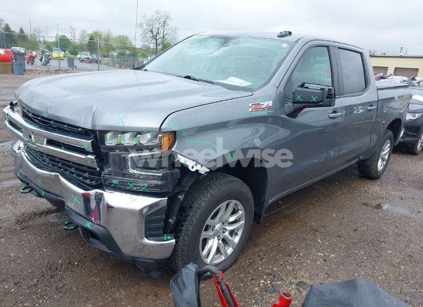 Photo 2 of 2022 Chevrolet Silverado 1500 LTD 4WD SHORT BED LT (VIN 1GCUYDED3NZ208468)