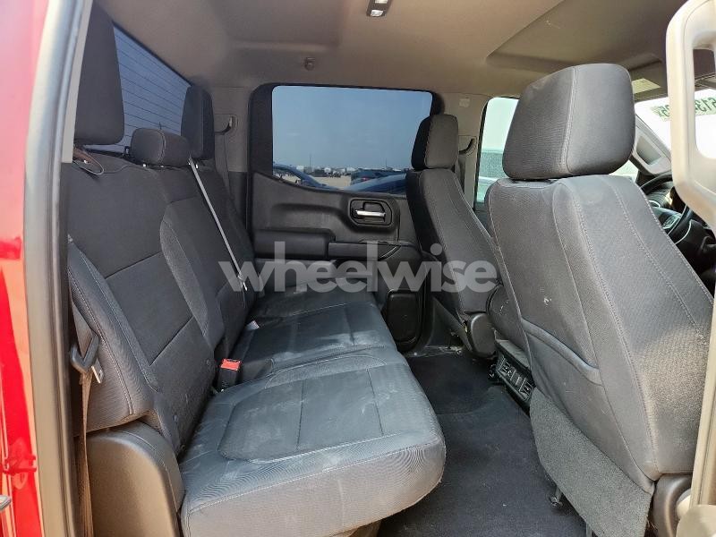 2019 CHEVROLET SILVERADO K1500 LT (VIN 1GCUYDED4KZ110593) main photo