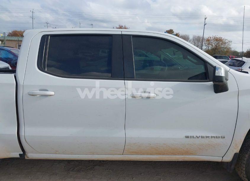 Photo 12 of 2019 Chevrolet Silverado 1500 LT (VIN 1GCUYDED4KZ153377)