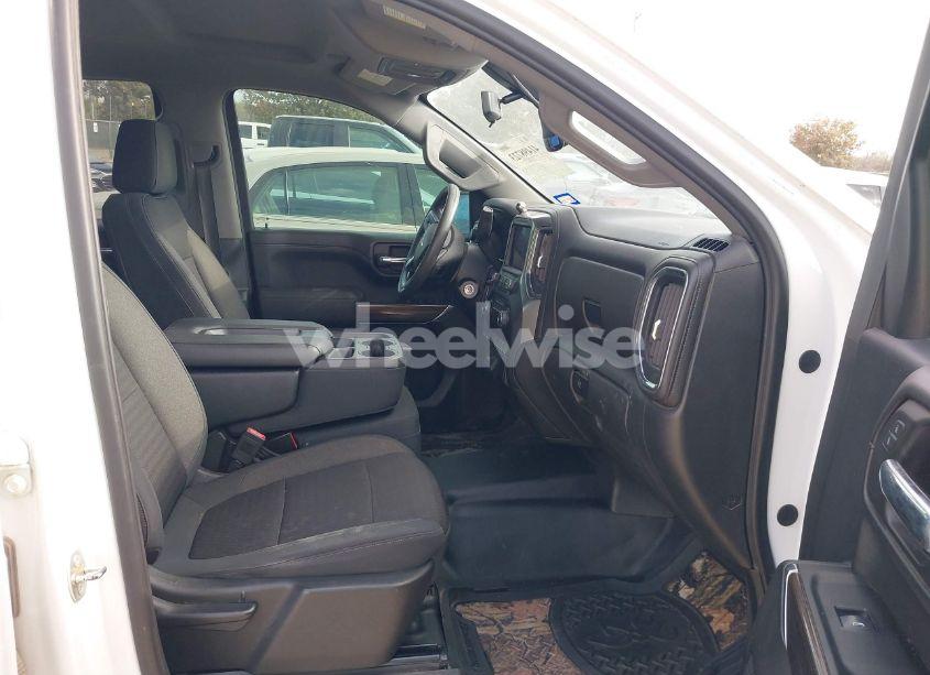 Photo 5 of 2019 Chevrolet Silverado 1500 LT (VIN 1GCUYDED4KZ153377)