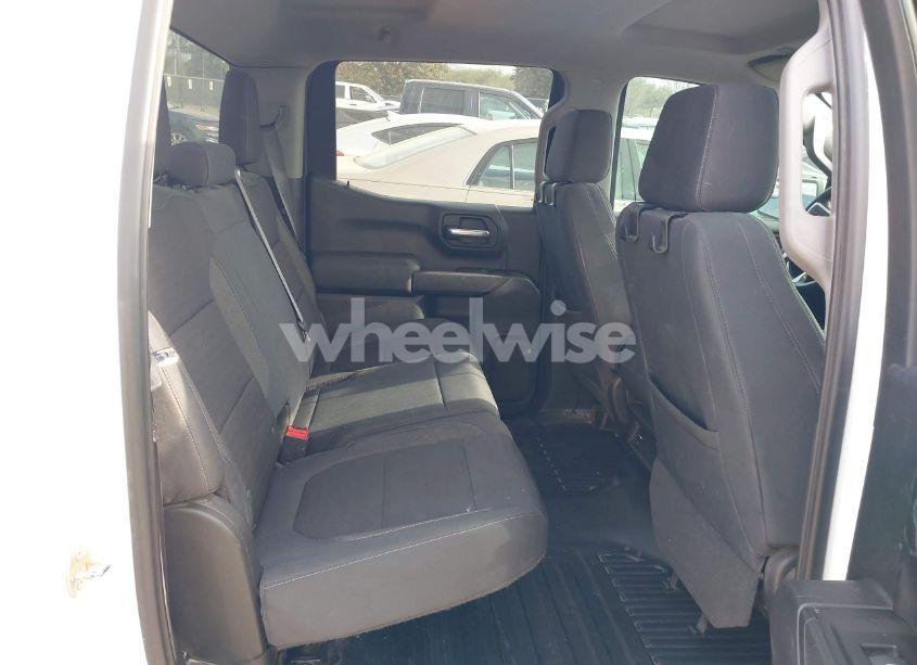 Photo 8 of 2019 Chevrolet Silverado 1500 LT (VIN 1GCUYDED4KZ153377)