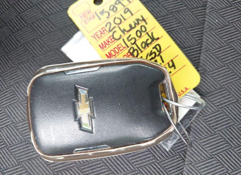 Photo 11 of 2019 Chevrolet Silverado 1500 LT (VIN 1GCUYDED4KZ215621)