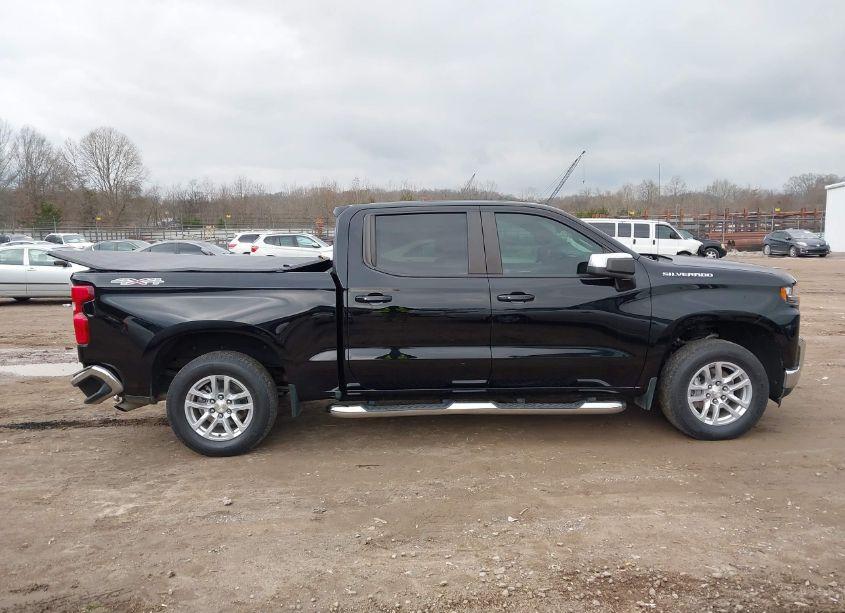 Photo 13 of 2019 Chevrolet Silverado 1500 LT (VIN 1GCUYDED4KZ215621)