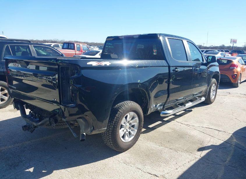 Photo 4 of 2019 Chevrolet Silverado 1500 LT (VIN 1GCUYDED4KZ232418)