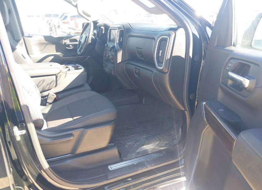 Photo 5 of 2019 Chevrolet Silverado 1500 LT (VIN 1GCUYDED4KZ232418)